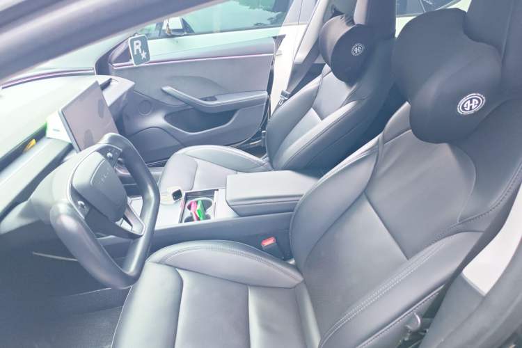 Used Tesla Model 3 2023 Long-Range All-Wheel-Drive Version Left Front Seat