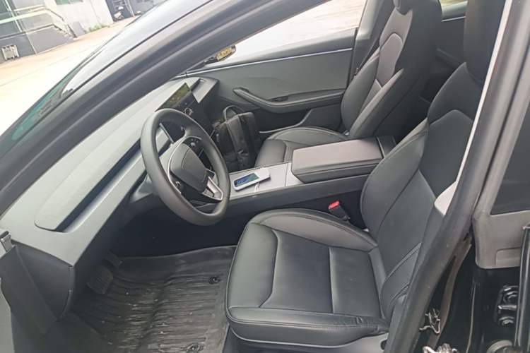 Used Tesla Model 3 2023 Rear-Wheel-Drive Version Left Front Seat