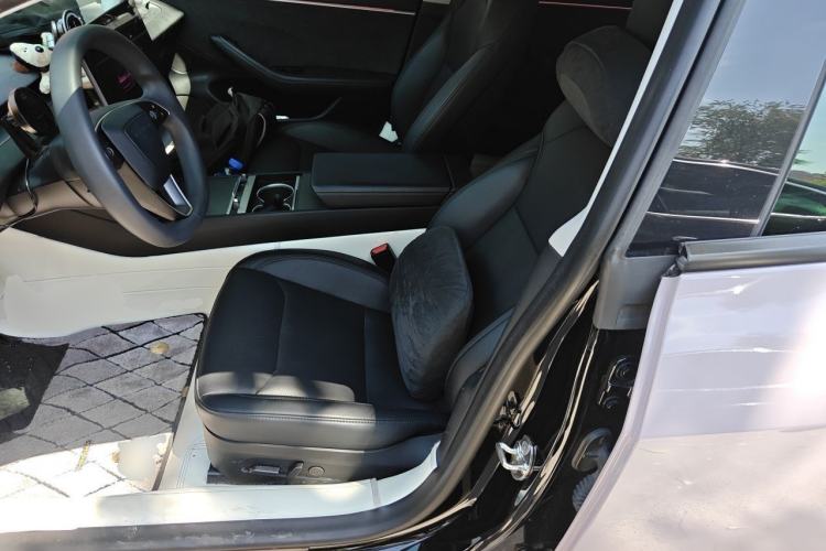 Used Tesla Model 3 2023 Long-Range All-Wheel-Drive Version Left Front Seat