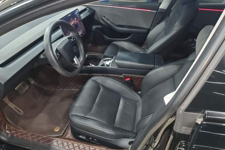 Used Tesla Model 3 2023 Rear-Wheel-Drive Version Left Front Seat