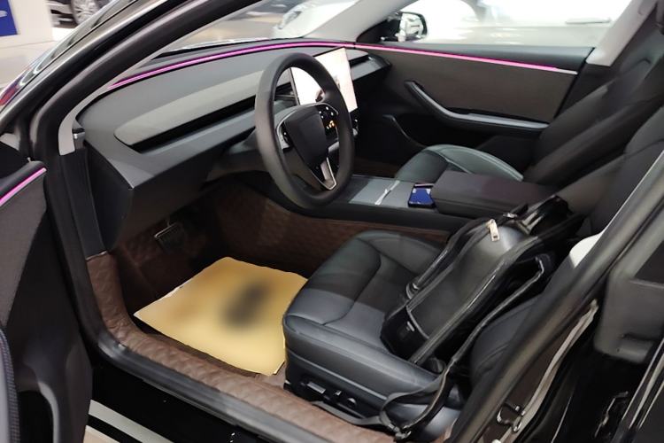 Used Tesla Model 3 2023 Rear-Wheel-Drive Version Left Front Seat