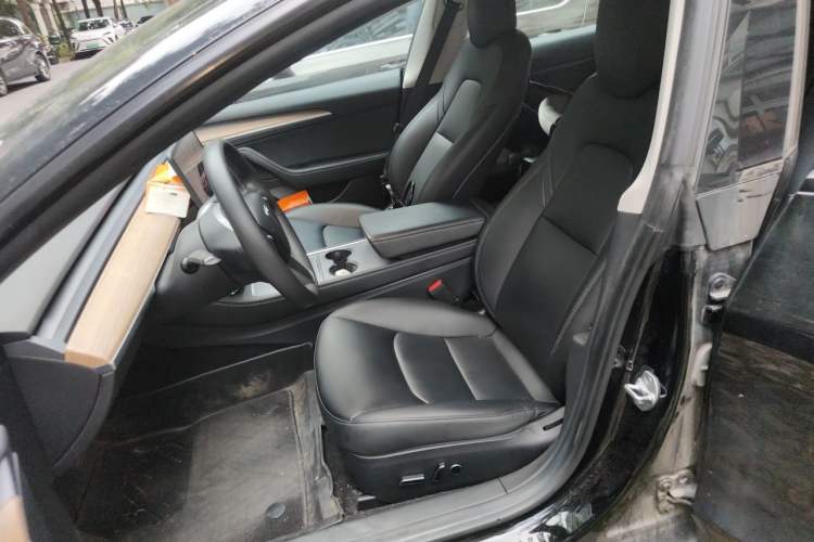 Used Tesla Model 3 2023 Rear-Wheel-Drive Version Left Front Seat