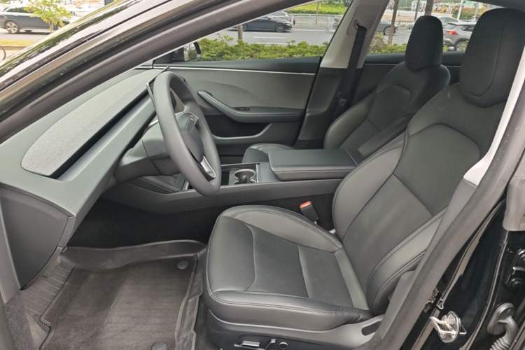 Used Tesla Model 3 2023 Rear-Wheel-Drive Version Left Front Seat