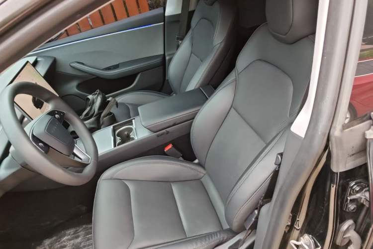 Used Tesla Model 3 2023 Rear-Wheel-Drive Version Left Front Seat