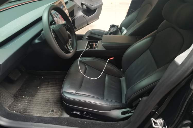 Used Tesla Model 3 2023 Long-Range All-Wheel-Drive Version Left Front Seat
