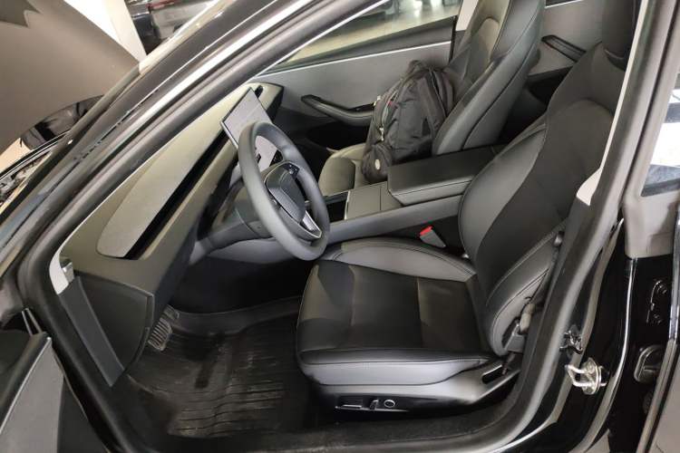 Used Tesla Model 3 2023 Rear-Wheel-Drive Version Left Front Seat