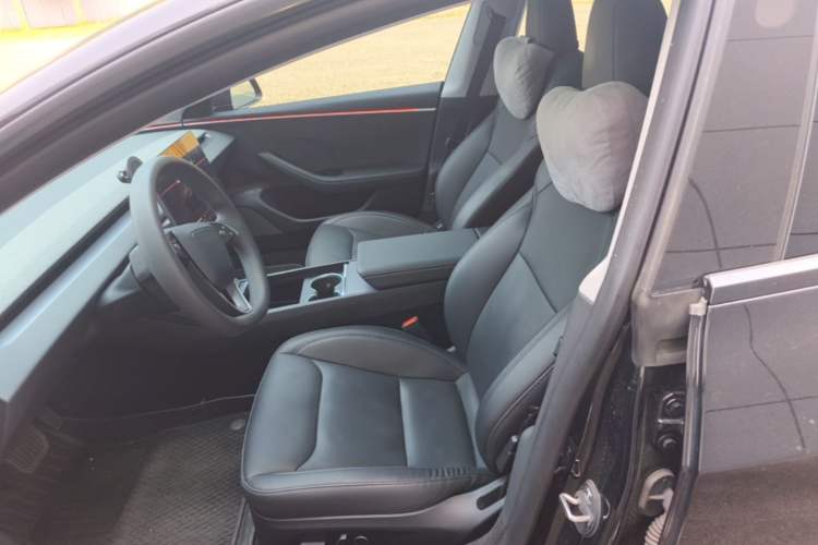 Used Tesla Model 3 2023 Long-Range All-Wheel-Drive Version Left Front Seat