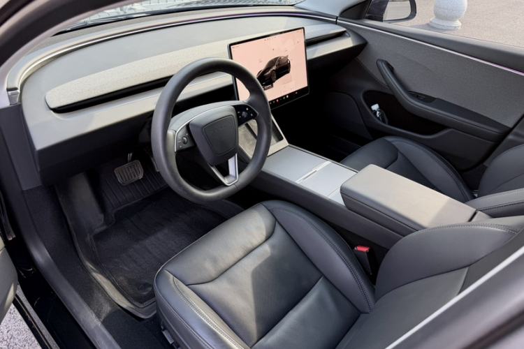 Used Tesla Model 3 2023 Rear-Wheel-Drive Version Left Front Seat