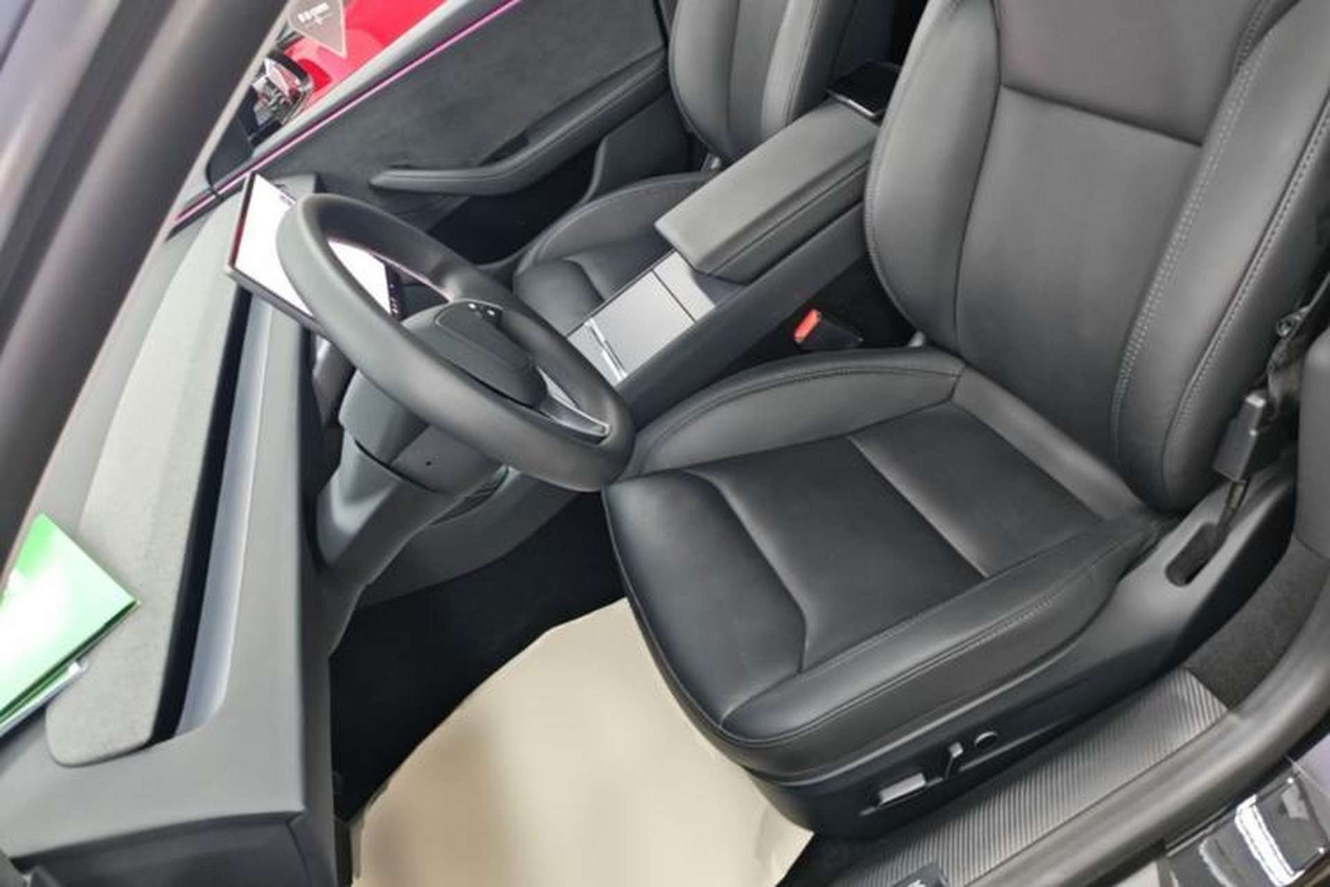 Used Tesla Model 3 2023 Long-Range All-Wheel-Drive Version Left Front Seat