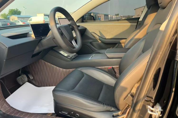 Used Tesla Model 3 2023 Rear-Wheel-Drive Version Left Front Seat