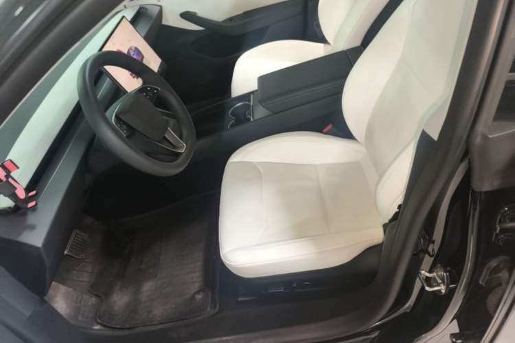 Used Tesla Model 3 2023 Rear-Wheel-Drive Version Left Front Seat