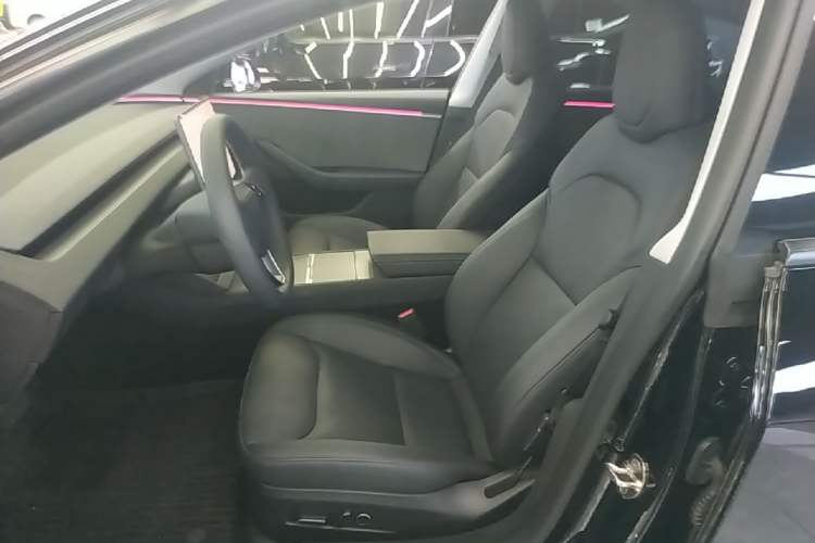 Used Tesla Model 3 2023 Rear-Wheel-Drive Version Left Front Seat