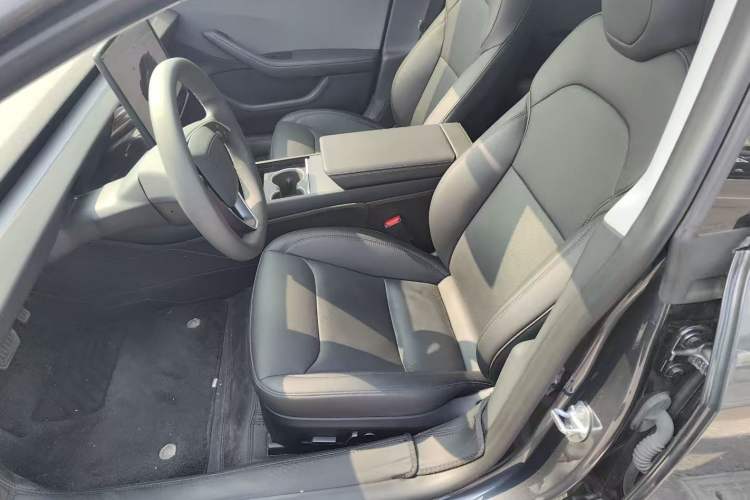 Used Tesla Model 3 2023 Rear-Wheel-Drive Version Left Front Seat