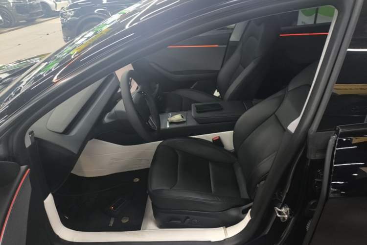 Used Tesla Model 3 2023 Rear-Wheel-Drive Version Left Front Seat