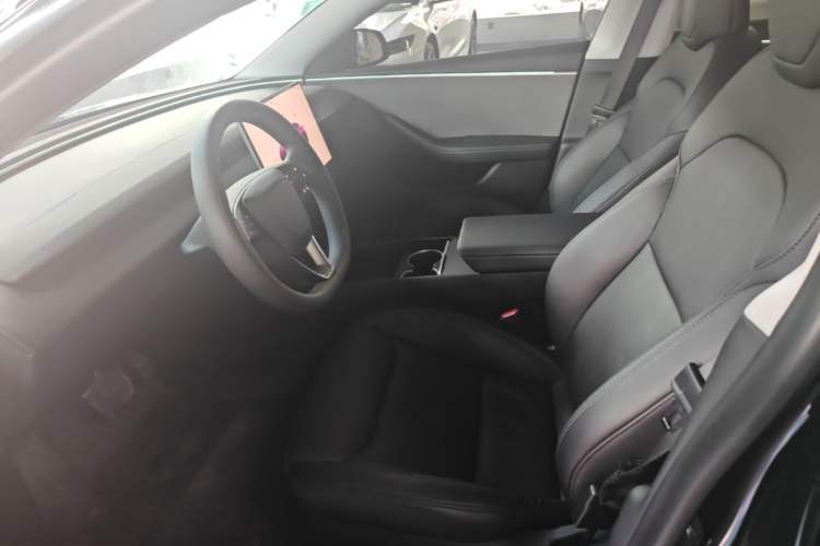 Used Tesla Model 3 2023 Rear-Wheel-Drive Version Left Front Seat