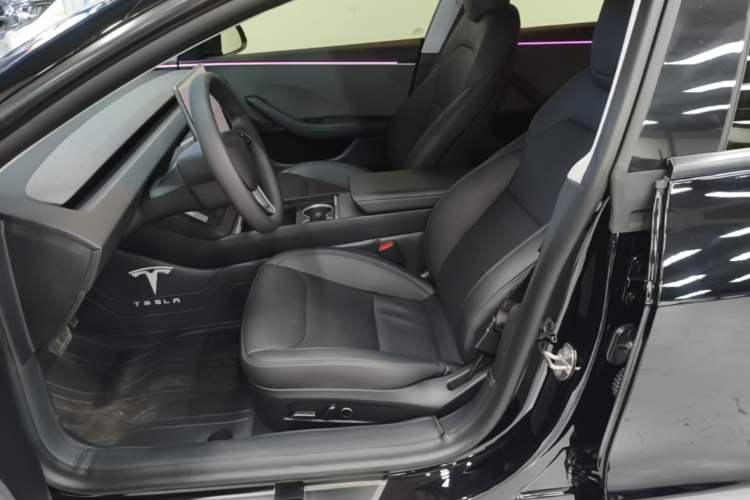 Used Tesla Model 3 2023 Rear-Wheel-Drive Version Left Front Seat
