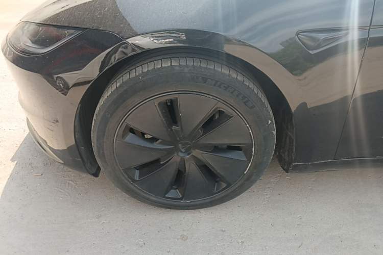 Used Tesla Model 3 2023 Rear-Wheel-Drive Version Left Front Wheel Hub