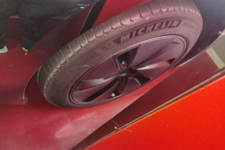 Used Tesla Model 3 2023 Rear-Wheel-Drive Version Left Front Wheel Hub