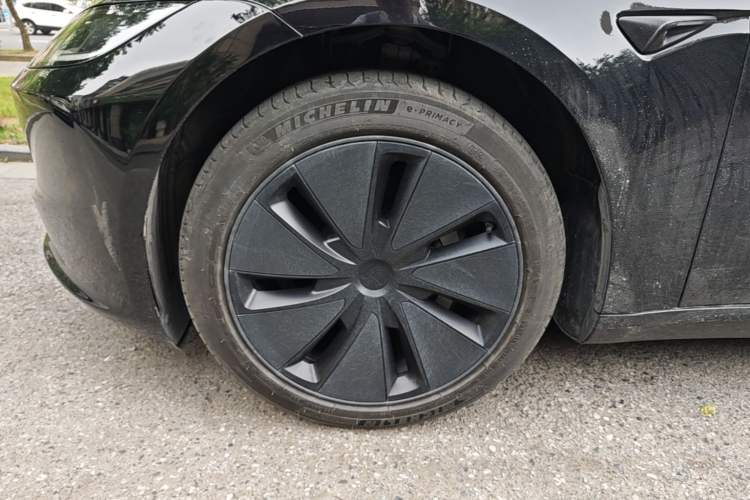 Used Tesla Model 3 2023 Rear-Wheel-Drive Version Left Front Wheel Hub