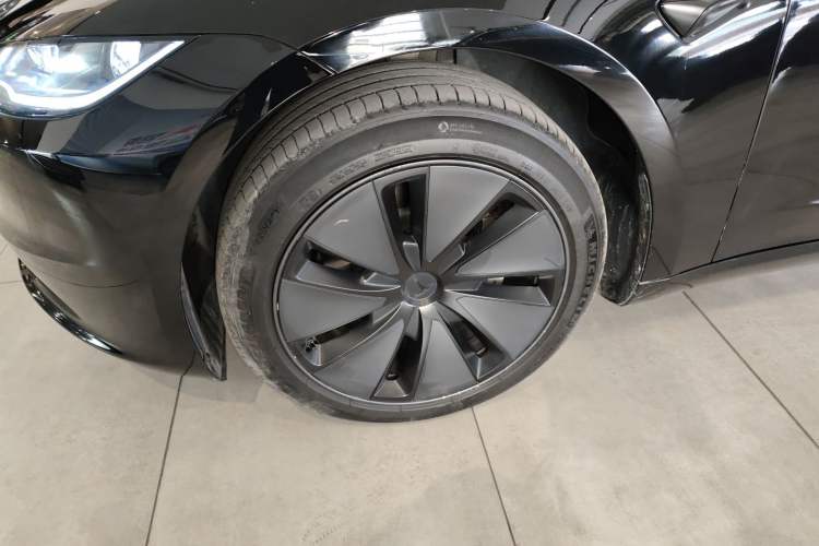 Used Tesla Model 3 2023 Rear-Wheel-Drive Version Left Front Wheel Hub