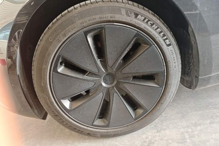Used Tesla Model 3 2023 Rear-Wheel-Drive Version Left Front Wheel Hub
