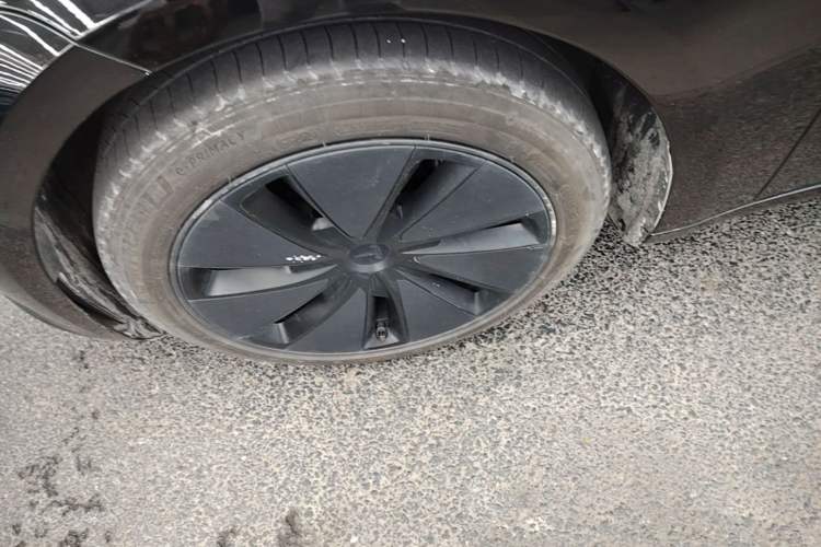 Used Tesla Model 3 2023 Rear-Wheel-Drive Version Left Front Wheel Hub
