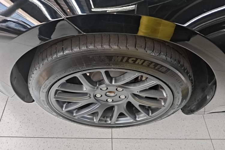 Used Tesla Model 3 2023 Rear-Wheel-Drive Version Left Front Wheel Hub