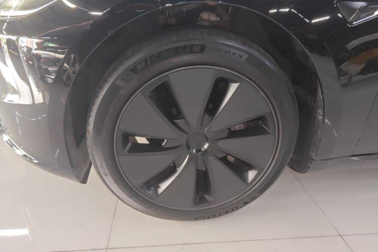Used Tesla Model 3 2023 Rear-Wheel-Drive Version Left Front Wheel Hub