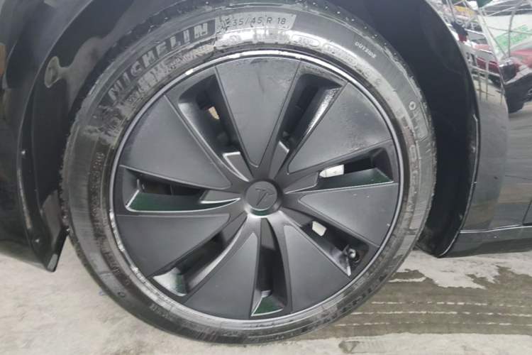 Used Tesla Model 3 2023 Rear-Wheel-Drive Version Left Front Wheel Hub