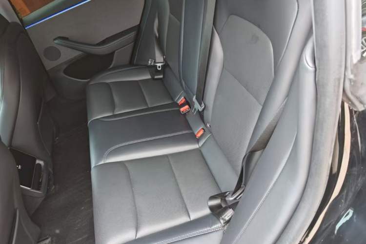 Used Tesla Model 3 2023 Rear-Wheel-Drive Version Left Rear Seat