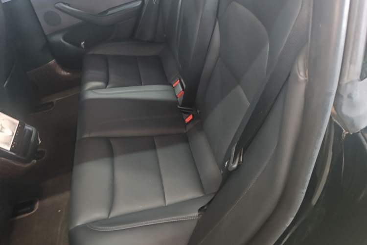 Used Tesla Model 3 2023 Rear-Wheel-Drive Version Left Rear Seat