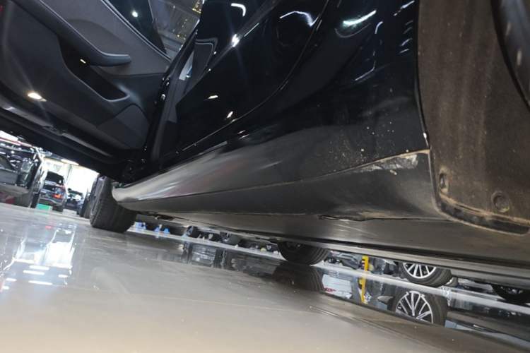 Used Tesla Model 3 2023 Rear-Wheel-Drive Version Left Side Sill