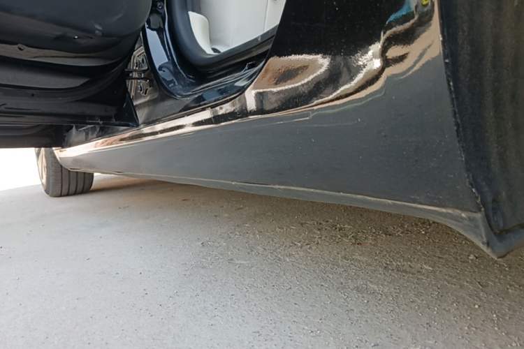 Used Tesla Model 3 2023 Rear-Wheel-Drive Version Left Side Sill