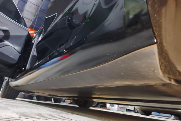 Used Tesla Model 3 2023 Rear-Wheel-Drive Version Left Side Sill