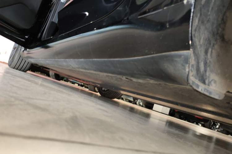Used Tesla Model 3 2023 Rear-Wheel-Drive Version Left Side Sill