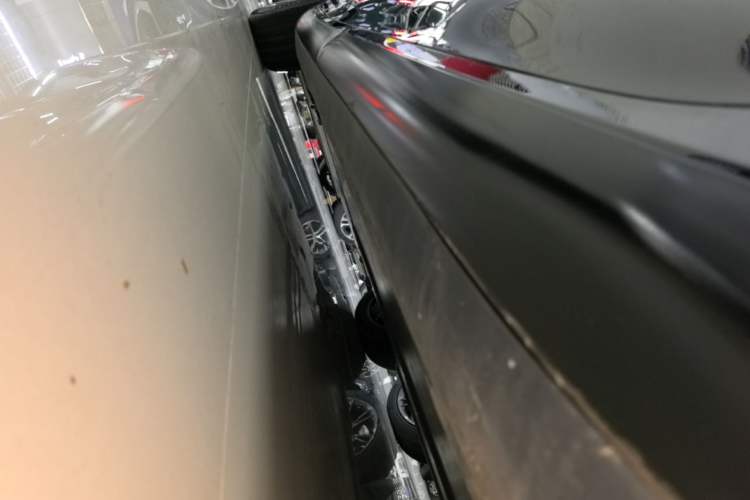 Used Tesla Model 3 2023 Rear-Wheel-Drive Version Left Side Sill