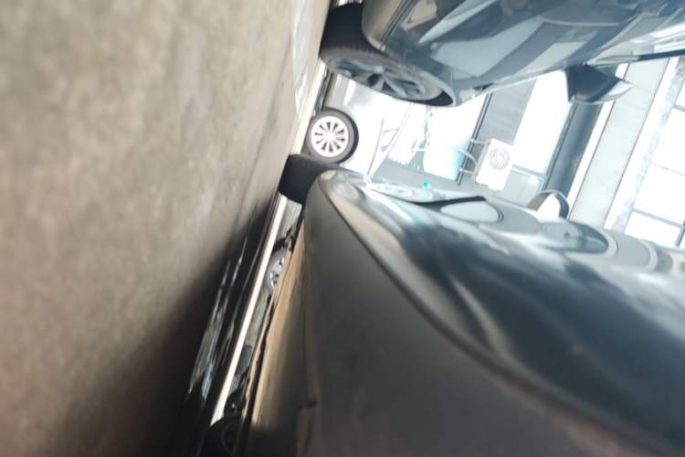 Used Tesla Model 3 2023 Rear-Wheel-Drive Version Left Side Sill