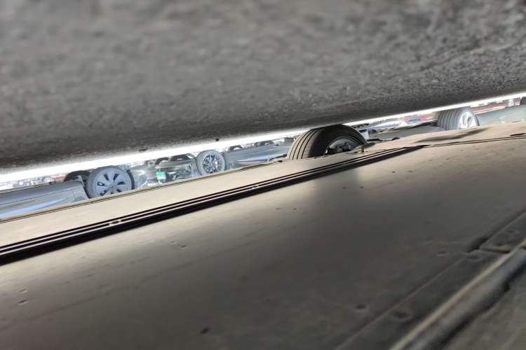 Used Tesla Model 3 2023 Rear-Wheel-Drive Version Left Side Sill