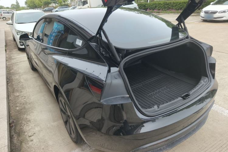 Used Tesla Model 3 2023 Rear-Wheel-Drive Version Rear Left 45 Deg