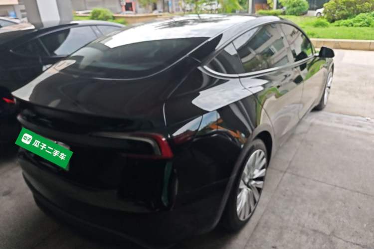 Used Tesla Model 3 2023 Rear-Wheel-Drive Version Rear Right 45 Deg