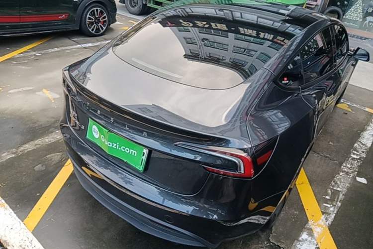 Used Tesla Model 3 2023 Rear-Wheel-Drive Version Rear Right 45 Deg