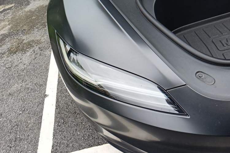 Used Tesla Model 3 2023 Rear-Wheel-Drive Version Right Front Headlight