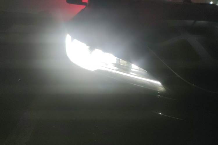 Used Tesla Model 3 2023 Rear-Wheel-Drive Version Right Front Headlight