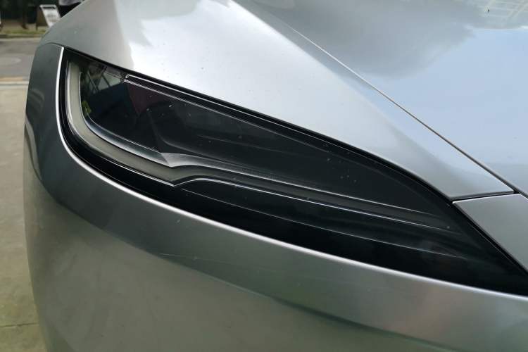 Used Tesla Model 3 2023 Rear-Wheel-Drive Version Right Front Headlight