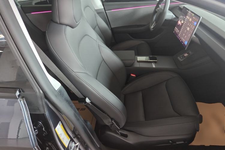 Used Tesla Model 3 2023 Rear-Wheel-Drive Version Right Front Seat