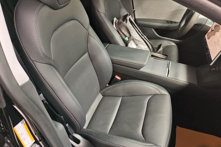 Used Tesla Model 3 2023 Rear-Wheel-Drive Version Right Front Seat