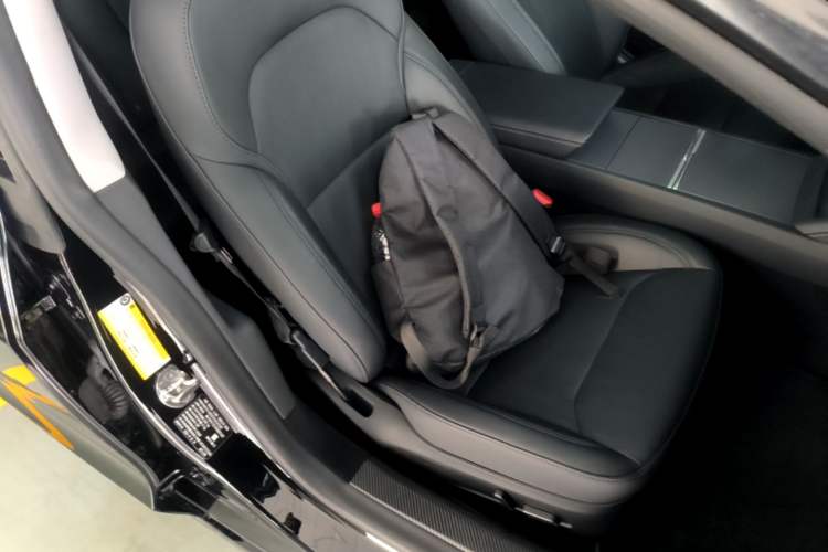 Used Tesla Model 3 2023 Rear-Wheel-Drive Version Right Front Seat