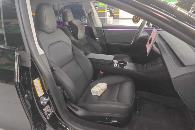 Used Tesla Model 3 2023 Rear-Wheel-Drive Version Right Front Seat