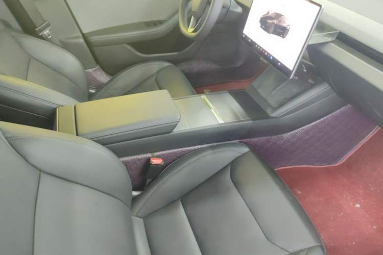 Used Tesla Model 3 2023 Rear-Wheel-Drive Version Right Front Seat