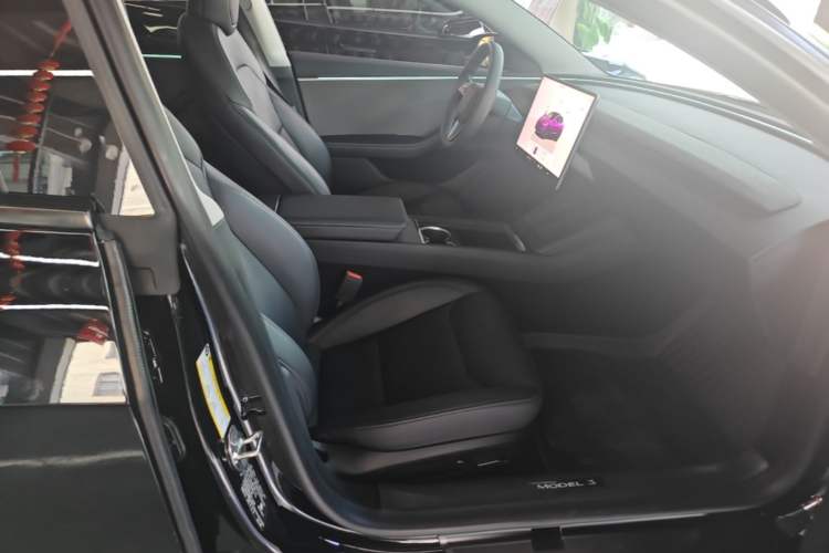 Used Tesla Model 3 2023 Rear-Wheel-Drive Version Right Front Seat